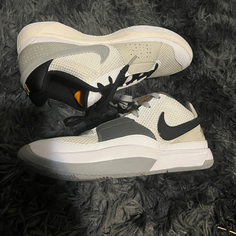 Nike Ja Morant 1s